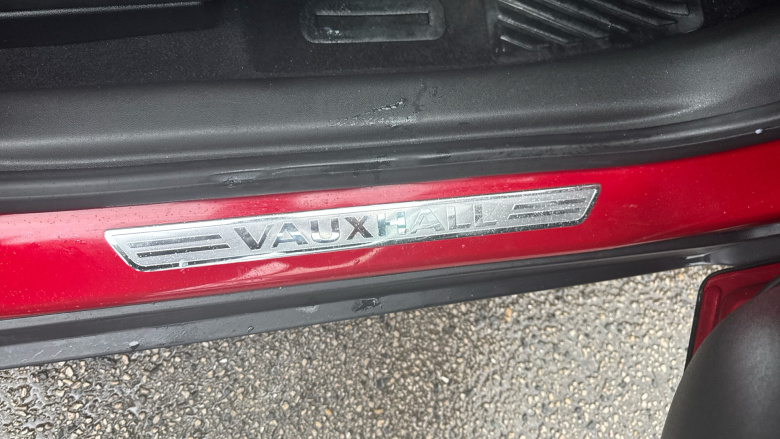 Vauxhall Crossland 1.5 Turbo D Ultimate 5dr Diesel Hatchback